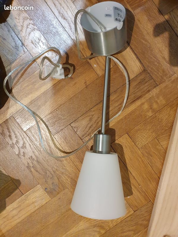 Suspension ikea (image 1)