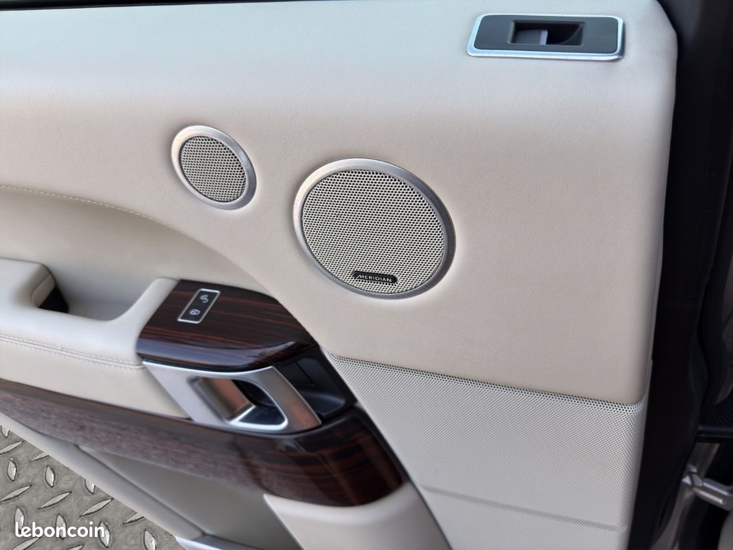 Land Rover Range Rover 3.0 354 Autobiography Hybrid (image 22)