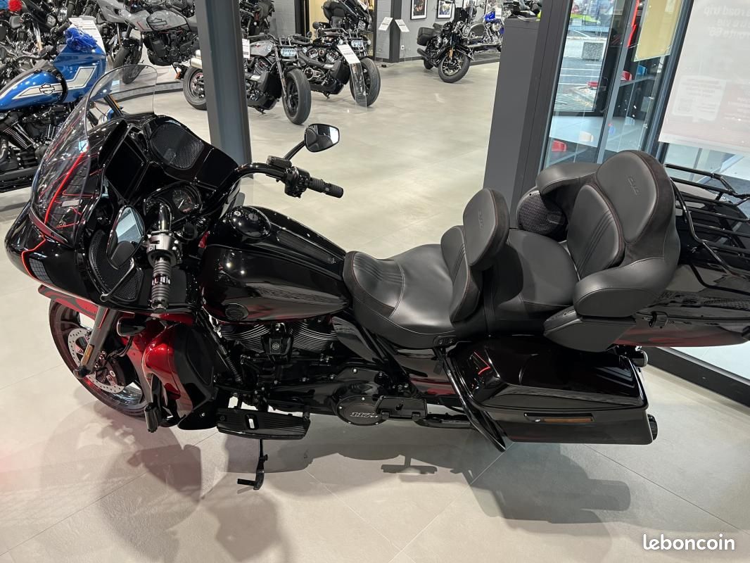 Harley Davidson TOURING ROAD GLIDE 1923 CVO (image 7)