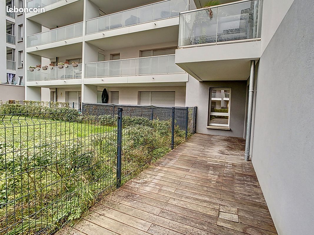 Appartement 2 pièces 44 m² · à Bron · 44 m² · 135 000 €