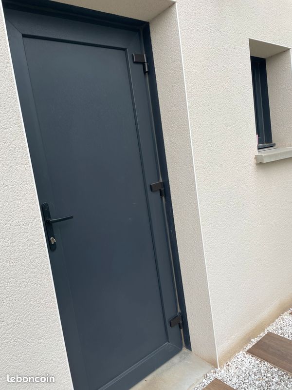 Appartement 1 pièce 14 m² · à Saint-Priest · 14 m² · 530 €/mois