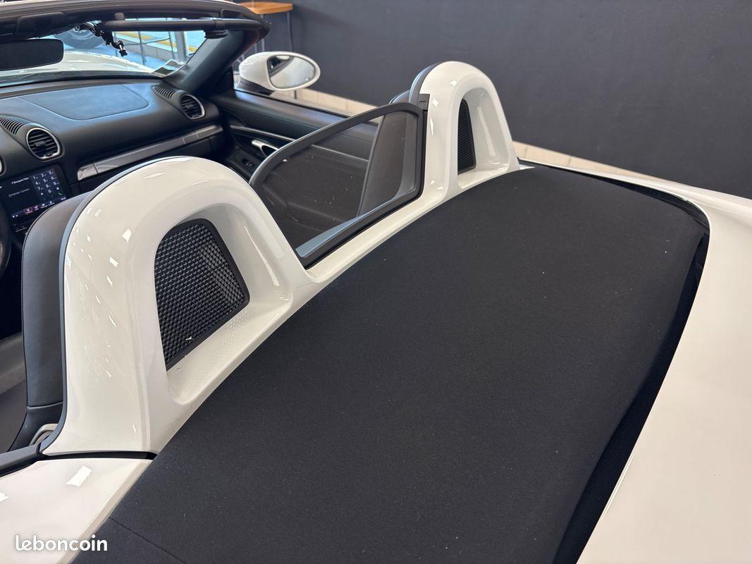 PORSCHE 718 BOXSTER 2.0 300 PDK BVA Origine France / Option PORSCHE EXCLUSIVE (image 27)