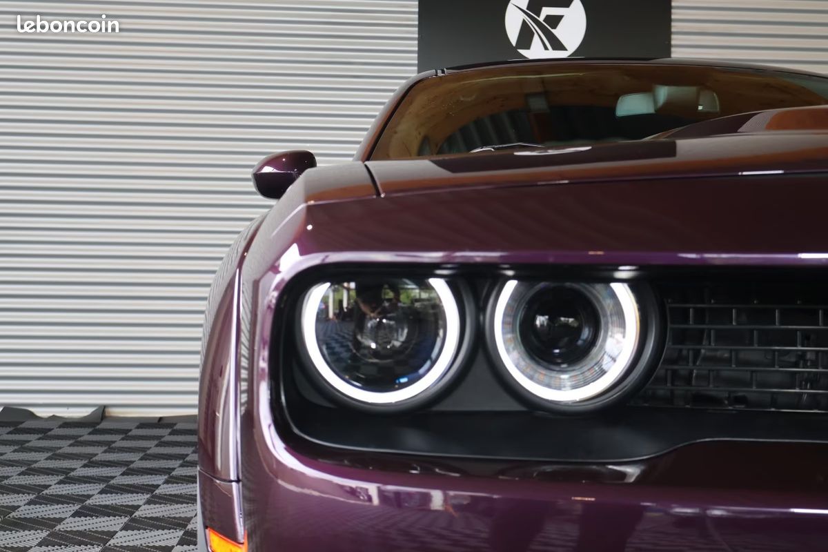 Dodge CHALLENGER R/T Widebody 5.7 HEMI V8 373 ch BVA8 – Alpine – CarPlay – Widebody (image 5)