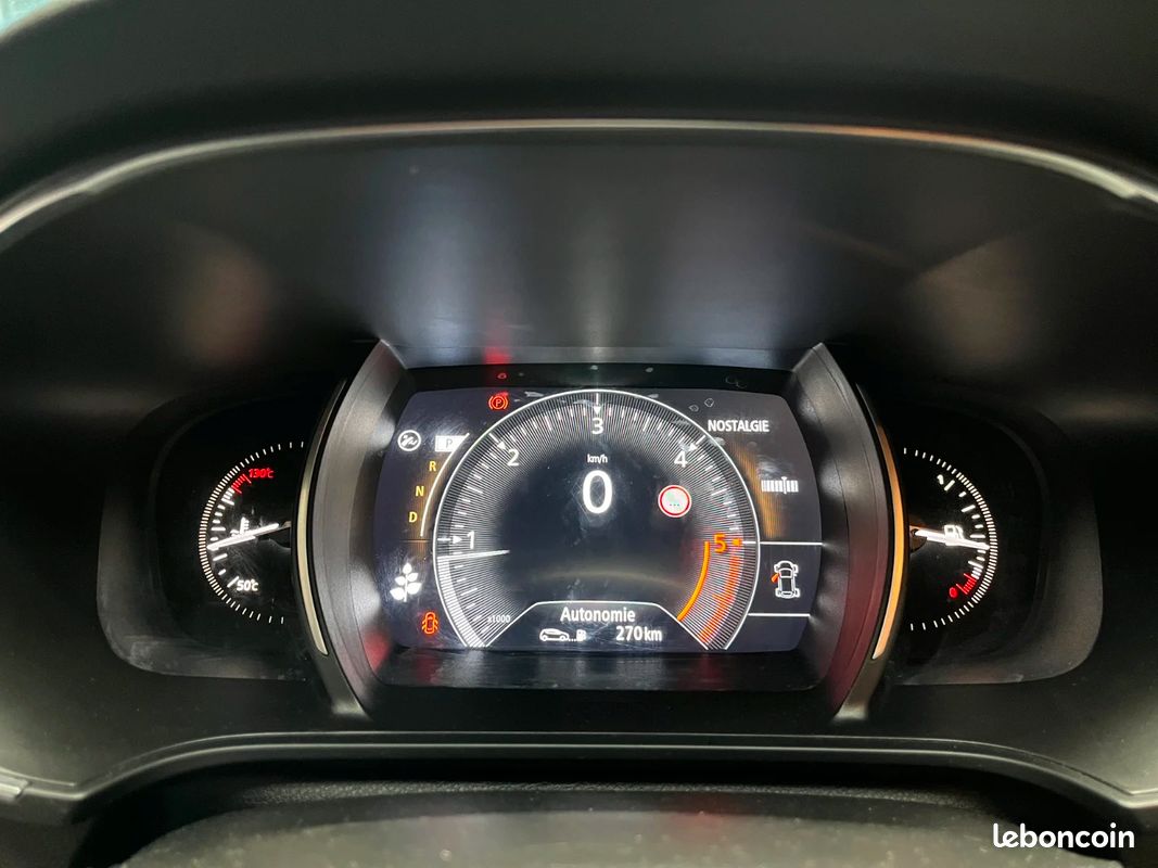 RENAULT MEGANE IV BERLINE Blue dCi 115 EDC - Business INTENS (image 23)