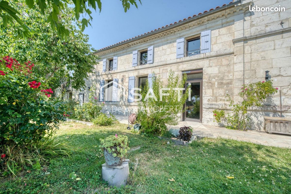 Maison 7 pièces 248 m² · à Vénérand · 248 m² · 349 000 €