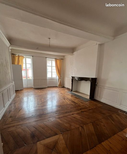 Appartement 4 pièces 110 m² · à Louhans · 110 m² · 730 €