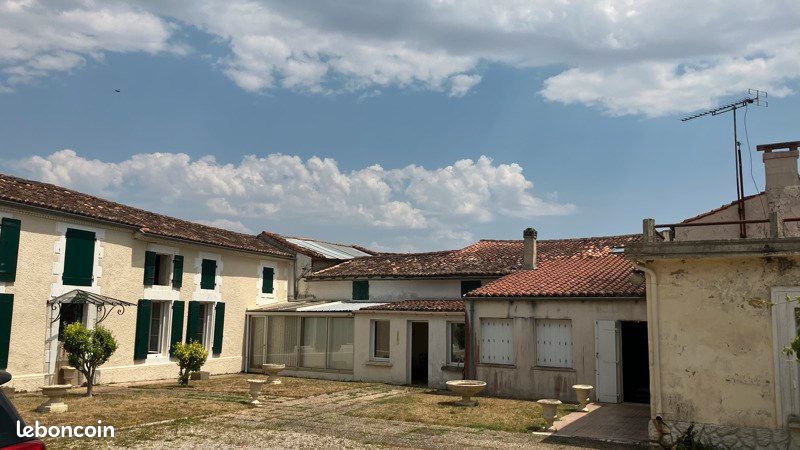 Maison 13 pièces 215 m² · à Essouvert · 215 m² · 129 600 €