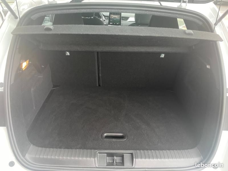 Renault Captur 1.6 E-Tech full hybrid 145ch Evolution (image 12)