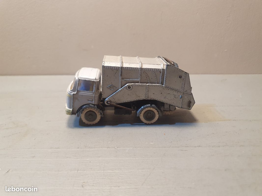 Camion Jouet Gulliver Aluminium Coulé - Berliet GDR 7W Argenté - 1947 - Vintage