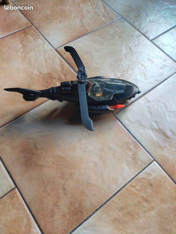 Jouet hélicoptère Batman (image 2)