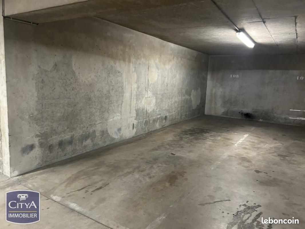 Parking Clermont Ferrand · à Clermont-Ferrand · 17 500 €