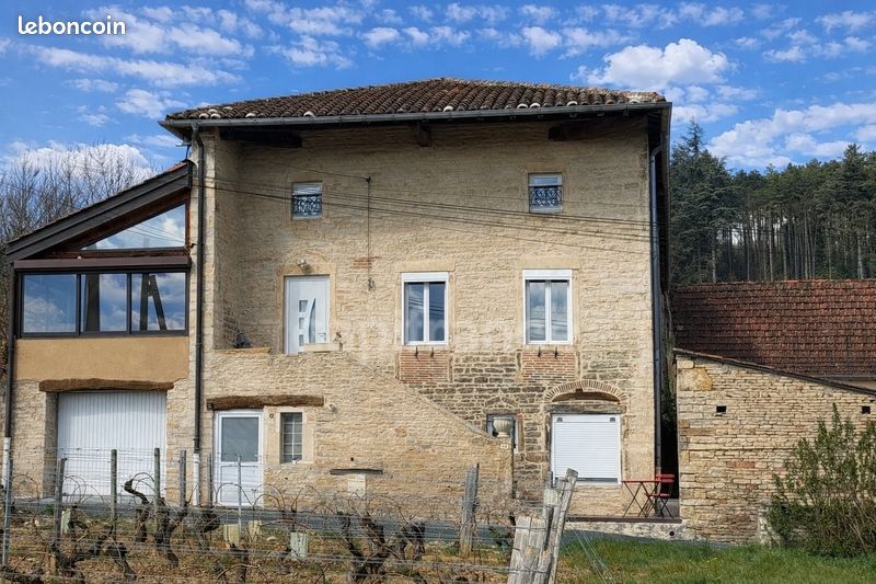 Maison 5 pièces 106 m² · à Viré · 106 m² · 209 000 €