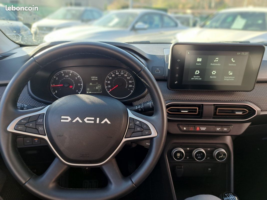 Dacia sandero stepway gpl 100cv expression prix ht special export algerie 2025 (image 3)