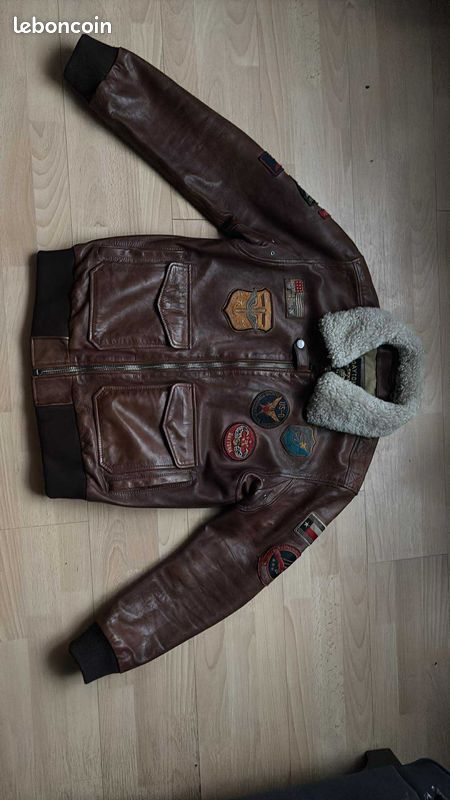 Bombers top gun (image 1)