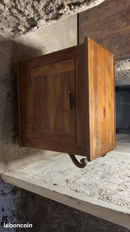 Mini bar (image 1)