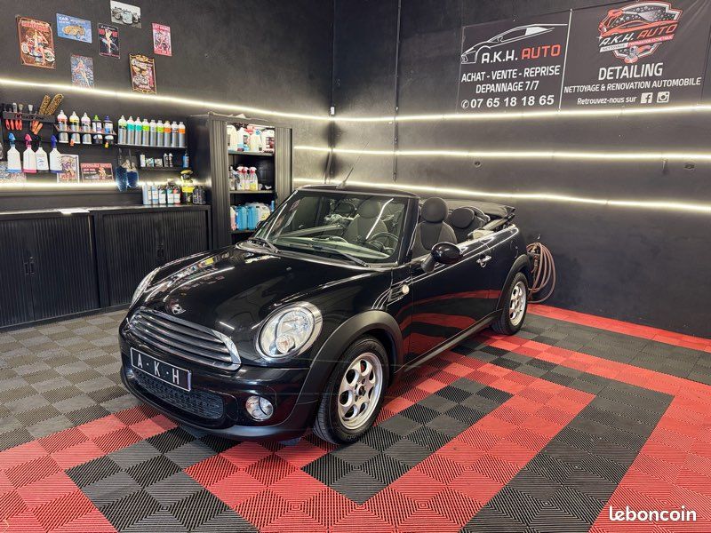 Mini Cooper cabriolet 2.0 D. 112 cv 3 portes 4 places. Boîte automatique (image 1)