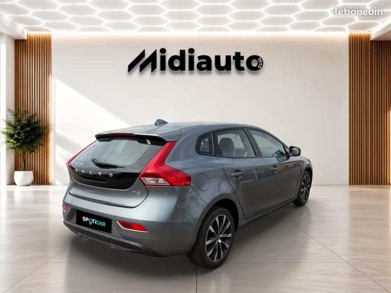 Volvo V40 T2 122ch Signature Edition (image 6)