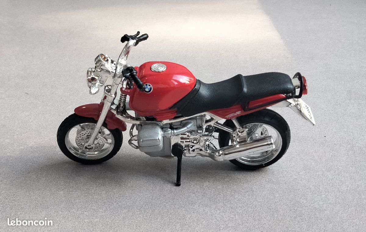 Moto miniature échelle 1:18 "BMW R1100" (image 6)