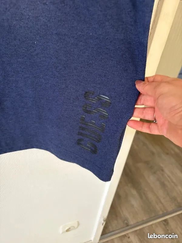 T-shirt homme T/XL Guess (image 3)