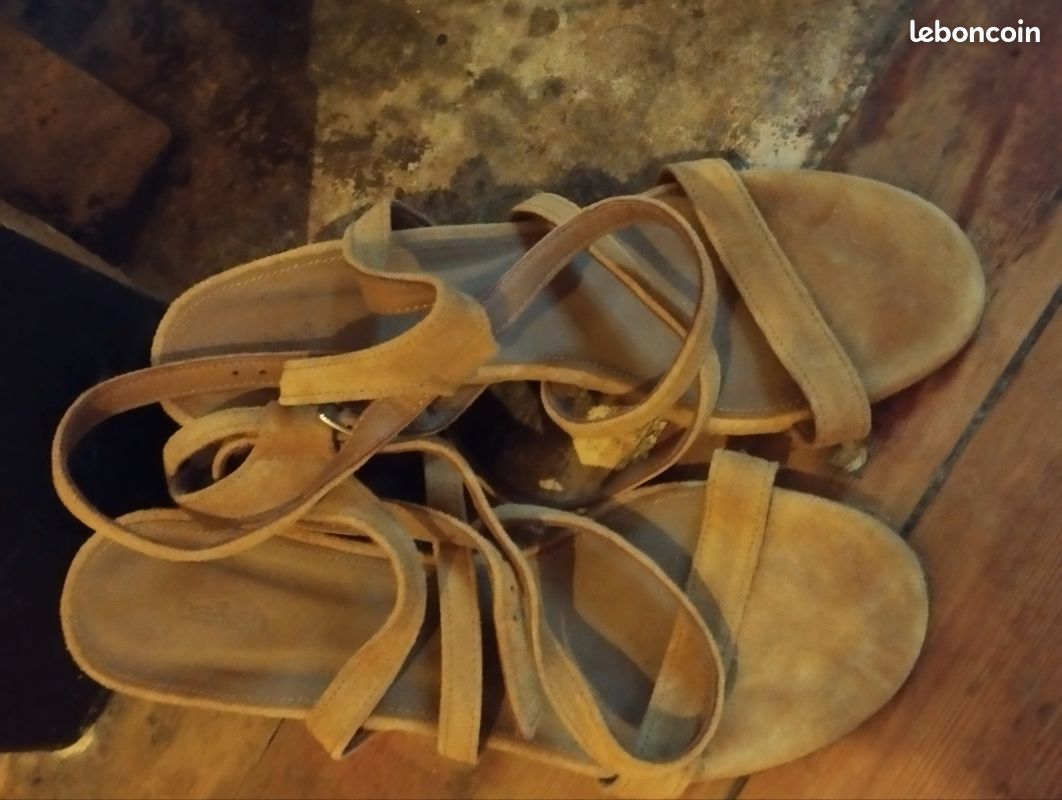 Sandales à talon (image 2)