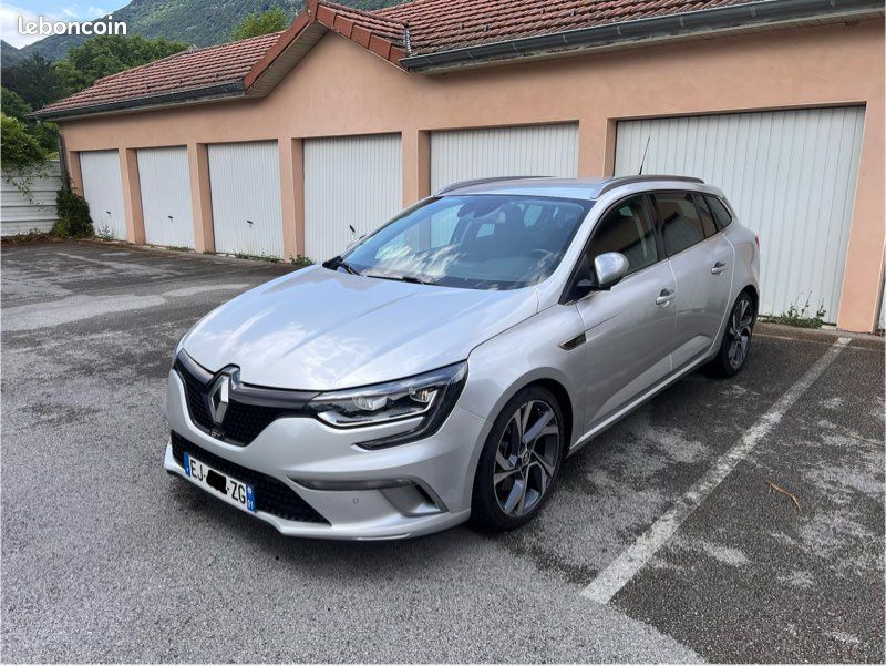 Mégane 4 GT 165 dci (image 1)