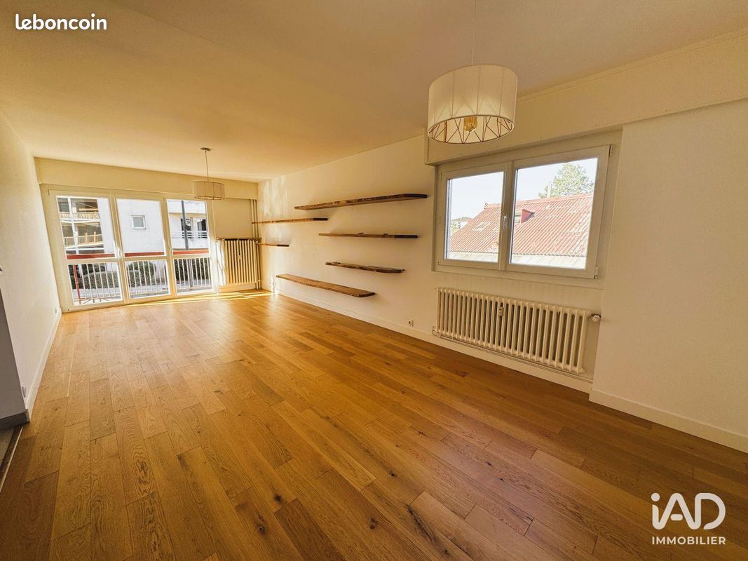 Appartement 3 pièces 77 m² · à Saint-Julien-en-Genevois · 77 m² · 370 000 €