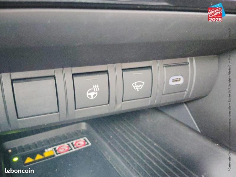 Toyota C-HR 2.0 Hybride 200ch Collection NG23 (image 24)