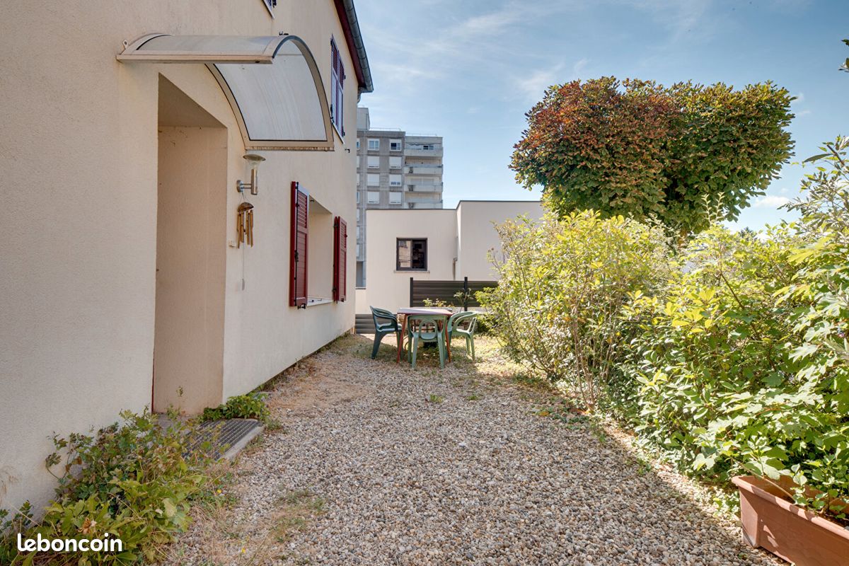 Maison 5 pièces 96 m² · à Besançon · 96 m² · 239 000 €