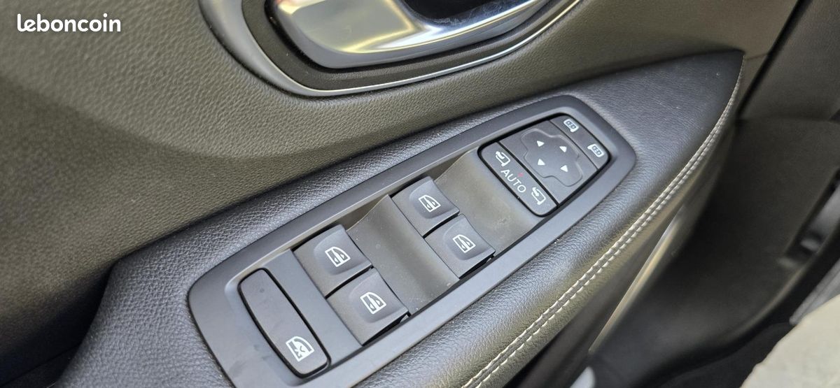 Renault Scénic IV dCi 160 Energy EDC Intens BOITE AUTO ATTELAGE (image 33)