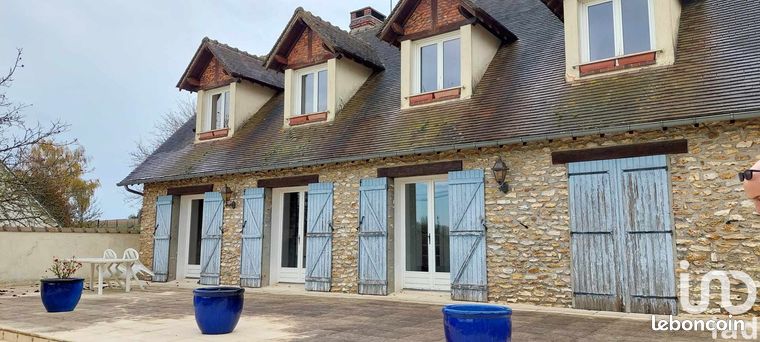 Maison 8 pièces 255 m²
