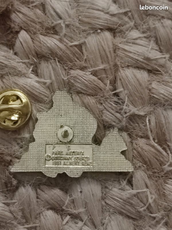 Pin's Astérix et Obélix (image 2)
