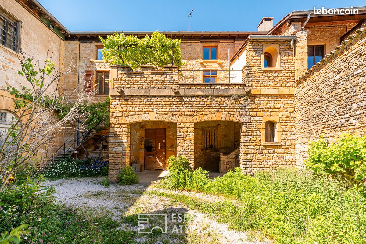 Maison 6 pièces 128 m² · à Theizé · 128 m² · 349 000 €