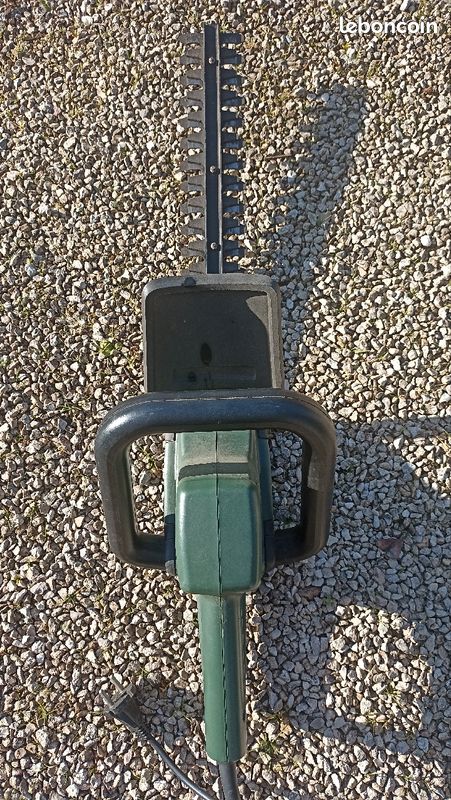 Taille haie électrique filaire (image 1)