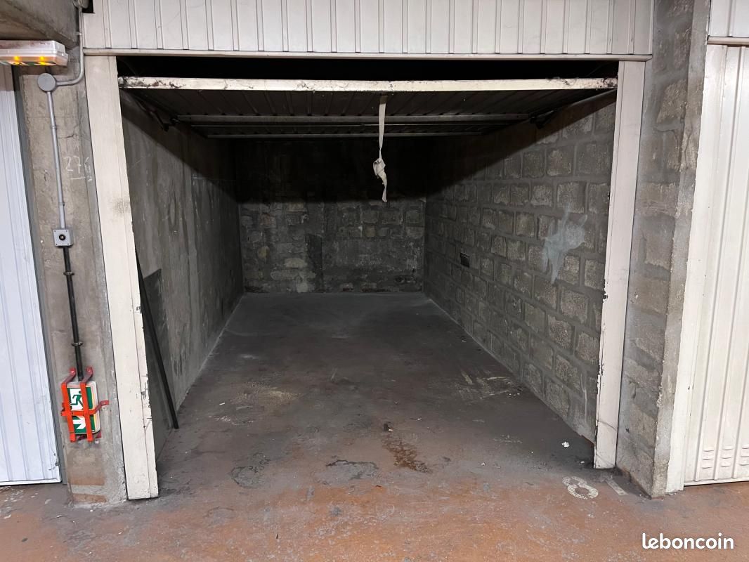 Garage Paris · 140 €/mois