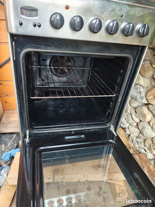 Cuisinière vitrocéramique (image 2)