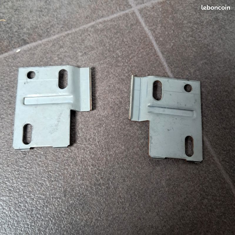 Meuble à suspendre avec vasque et porte-serviettes (image 17)