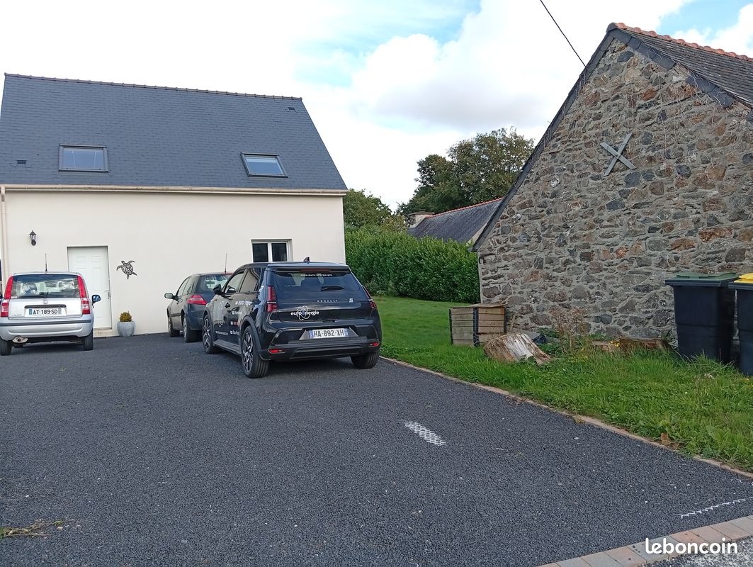 Maison 4 pièces 93 m² · à Saint-Urbain · 93 m² · 295 000 €