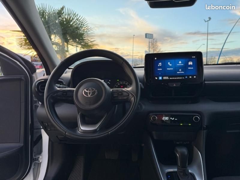 Toyota Yaris 116h Design 5p MC24 (image 19)