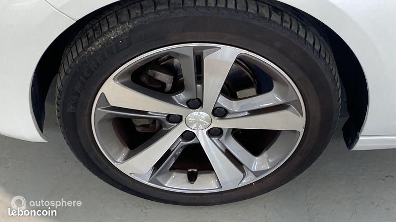 Peugeot 308 1.5 BlueHDi 130ch S&S Allure EAT8 (image 15)
