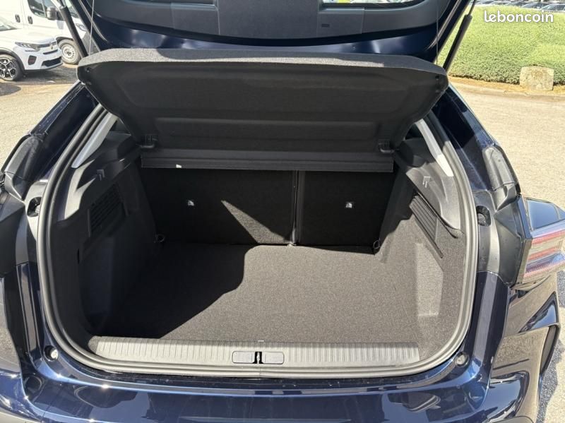 Citroen C4 1.2 Hybride 145ch PLUS e-DCS6 (image 14)
