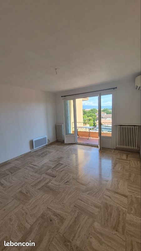 Appartement 1 pièce 37 m² · à Carpentras · 36,5 m² · 490 €