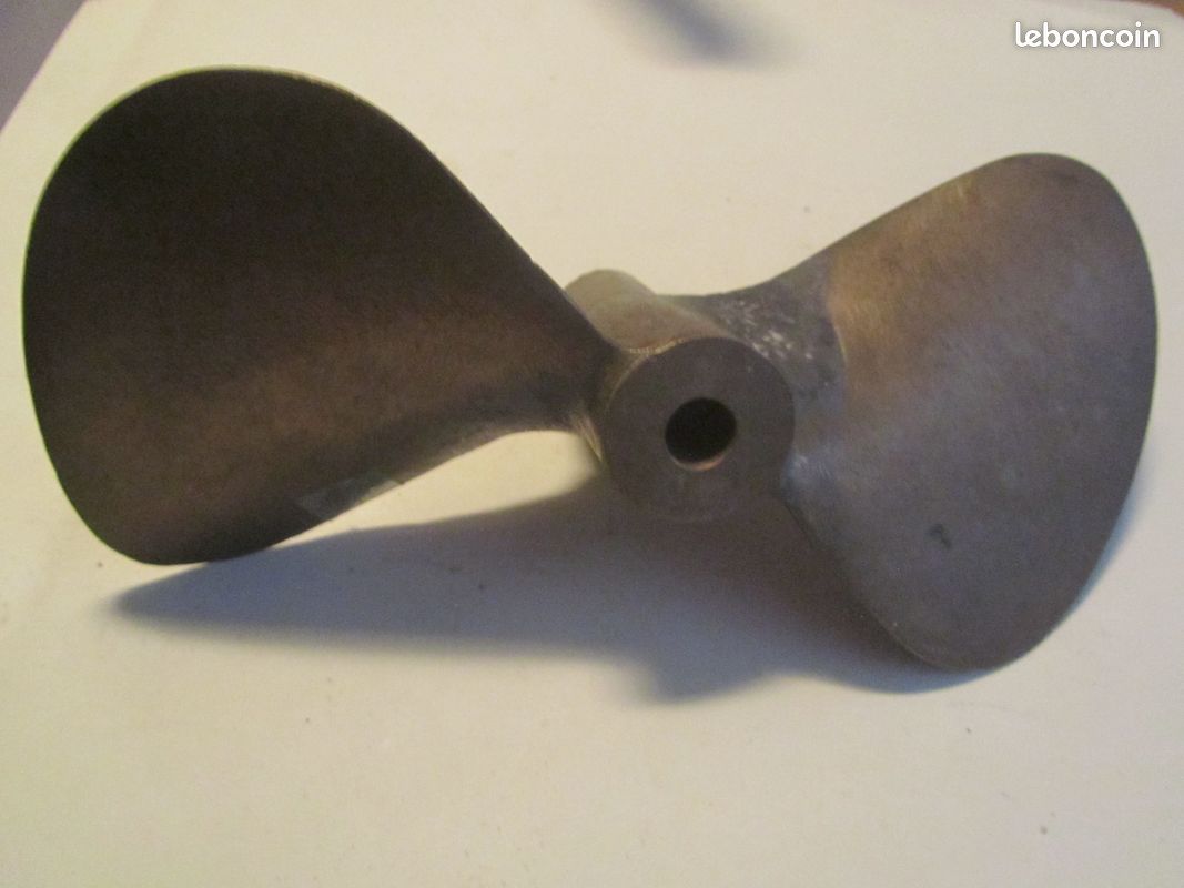 Hélice en bronze de bateau (image 2)