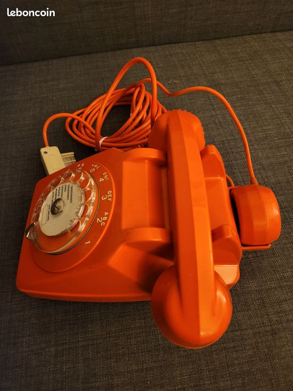 ANCIEN TÉLÉPHONE FIXE à touches SOCOTEL S63 orange combiné design