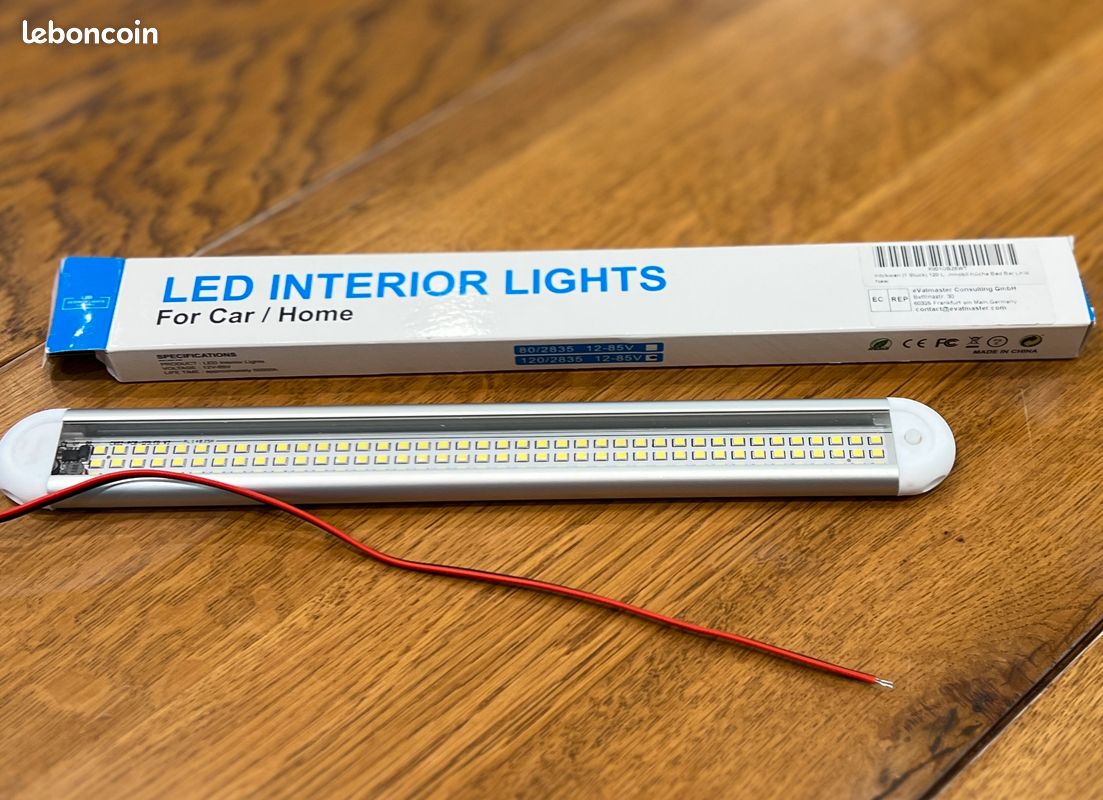 Plafonnier LED 120 Leds 12V Blanc Chaud Pour Camping-Car Et Caravane - 210x170mm