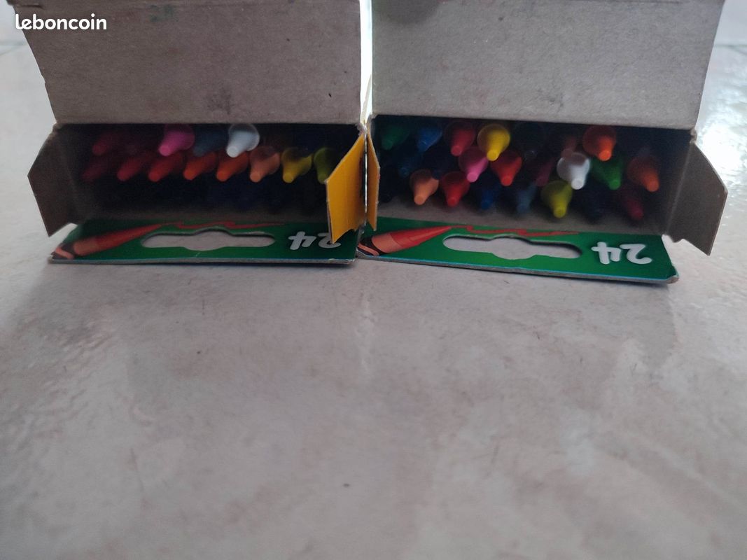 2 boites de crayons à la cire Crayola neuves (FAB) (image 3)
