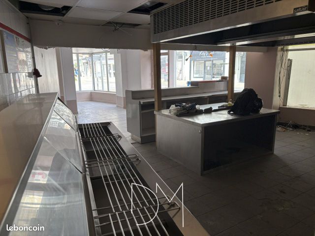 Immeuble 170 m² · à Bourg-lès-Valence · 170 m² · 169 000 €