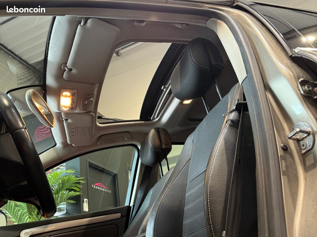 RENAULT LAGUNA ESTATE 2.0 dCi 130 GT 4Control / 3eme MAIN / SUIVI ENTRETIEN COMPLET (image 38)