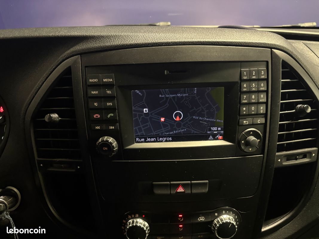 MERCEDES-BENZ Vito Fg 1.6 D 114ch Pro - 2018 - Caméra de recul - Sièges cuir - 5 places -Climatisation (image 16)