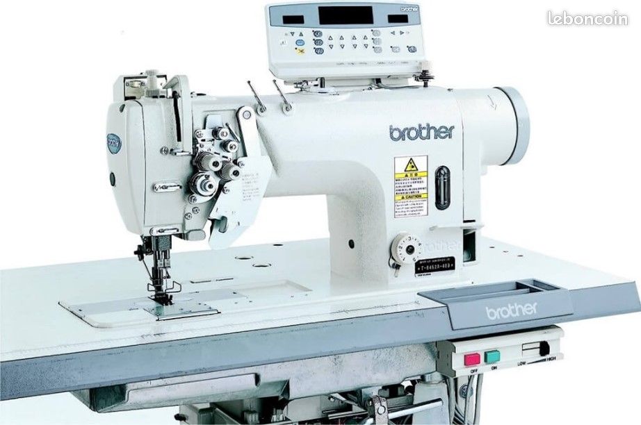 Machine à Coudre électrique Débutant - 38 Points - Double Aiguille - Avec Lumière LED Et Table - 100-240V