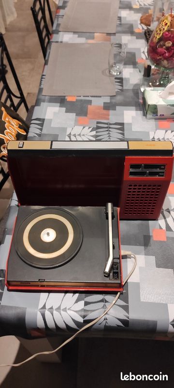 Tourne-disque Philips Vintage Années 70 – Modèle 22 GF 446/04 Z, Fonctionne